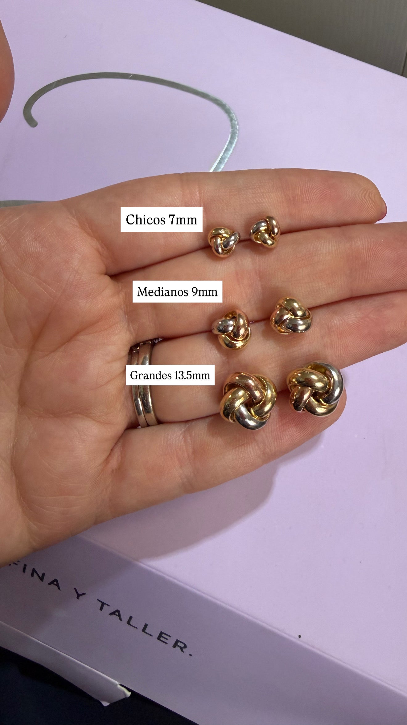 Aretes nudo medianos