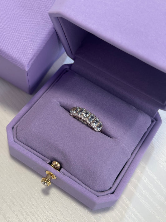 Anillo aguamarina y brillantes