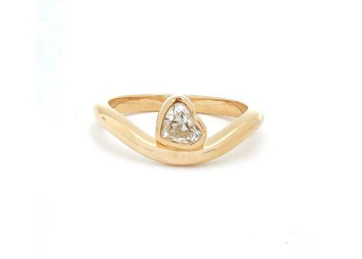 Anillo pinky corazón biselado