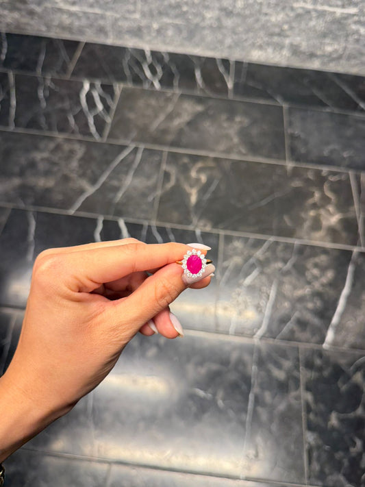 Anillo rubí oval tipo Lady Di
