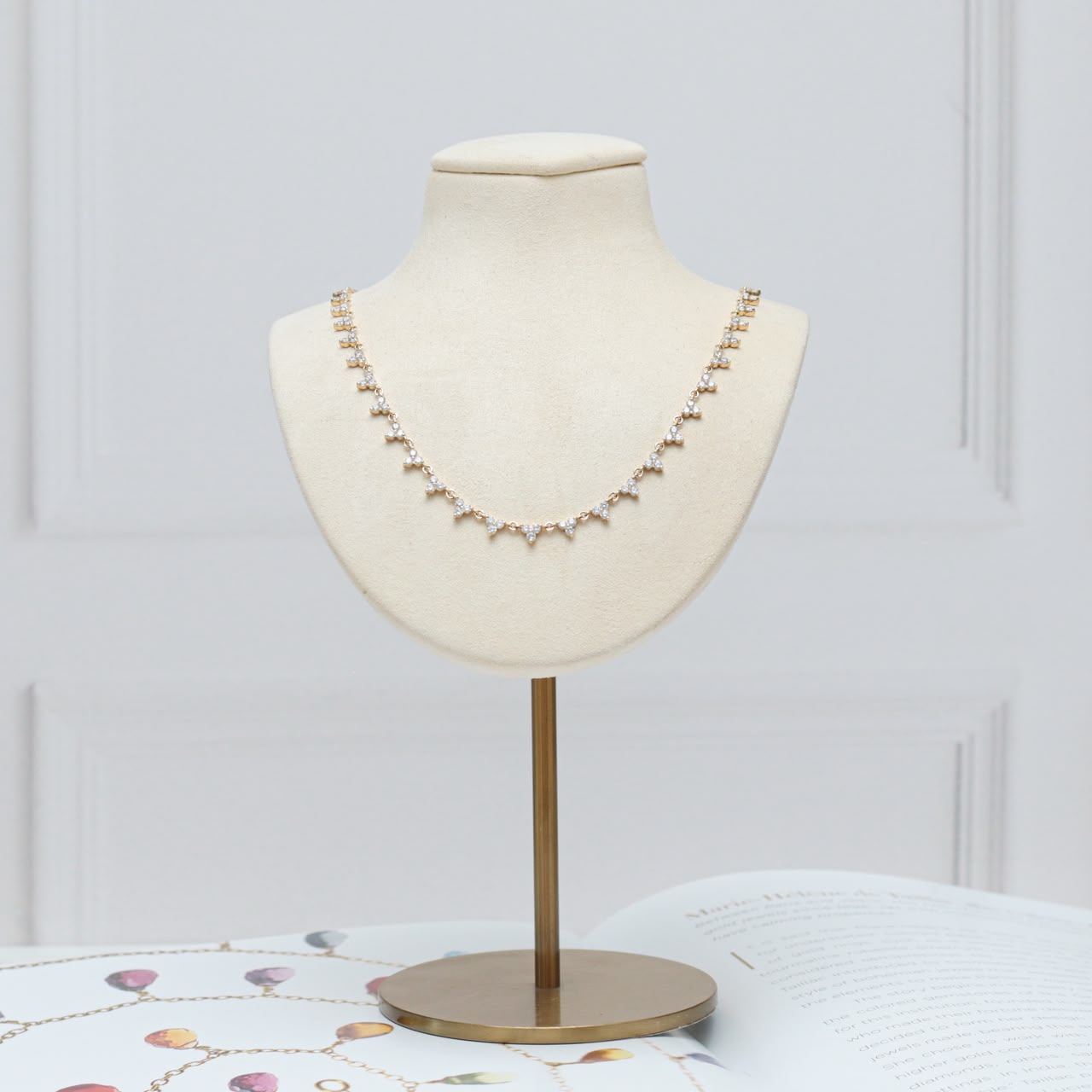 Gargantilla trinity diamantes naturales