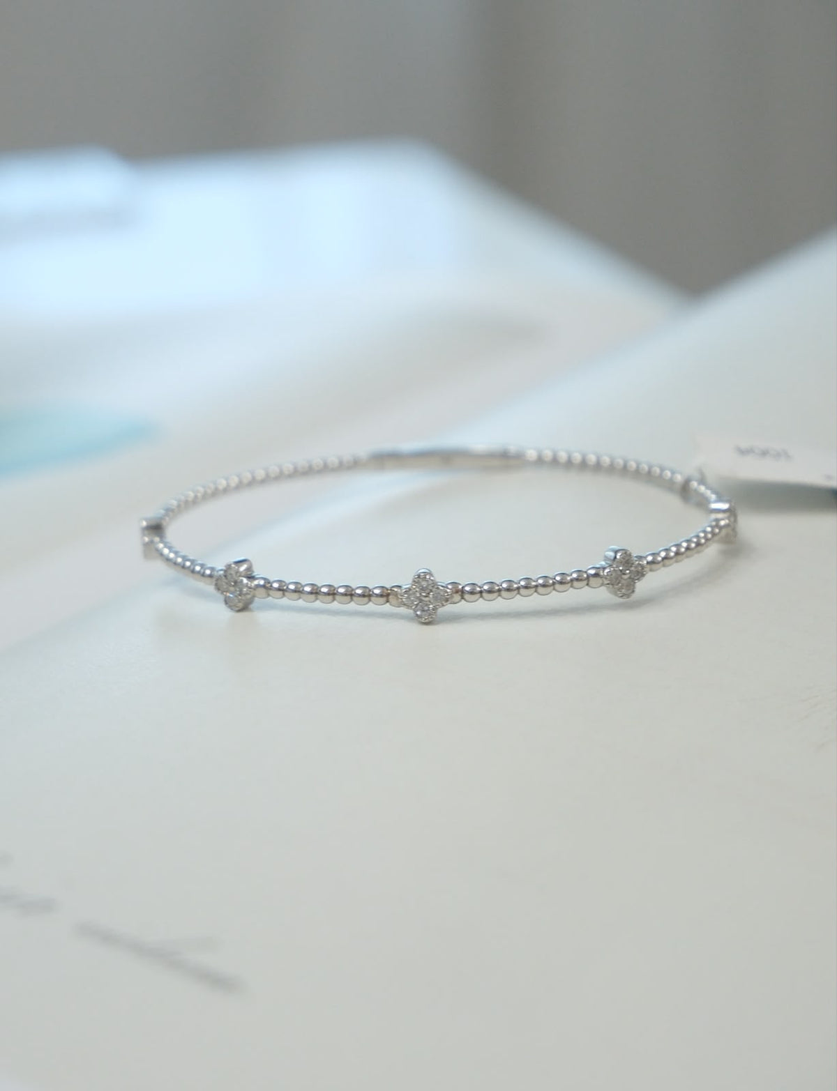 Pulsera bangle 5 flores