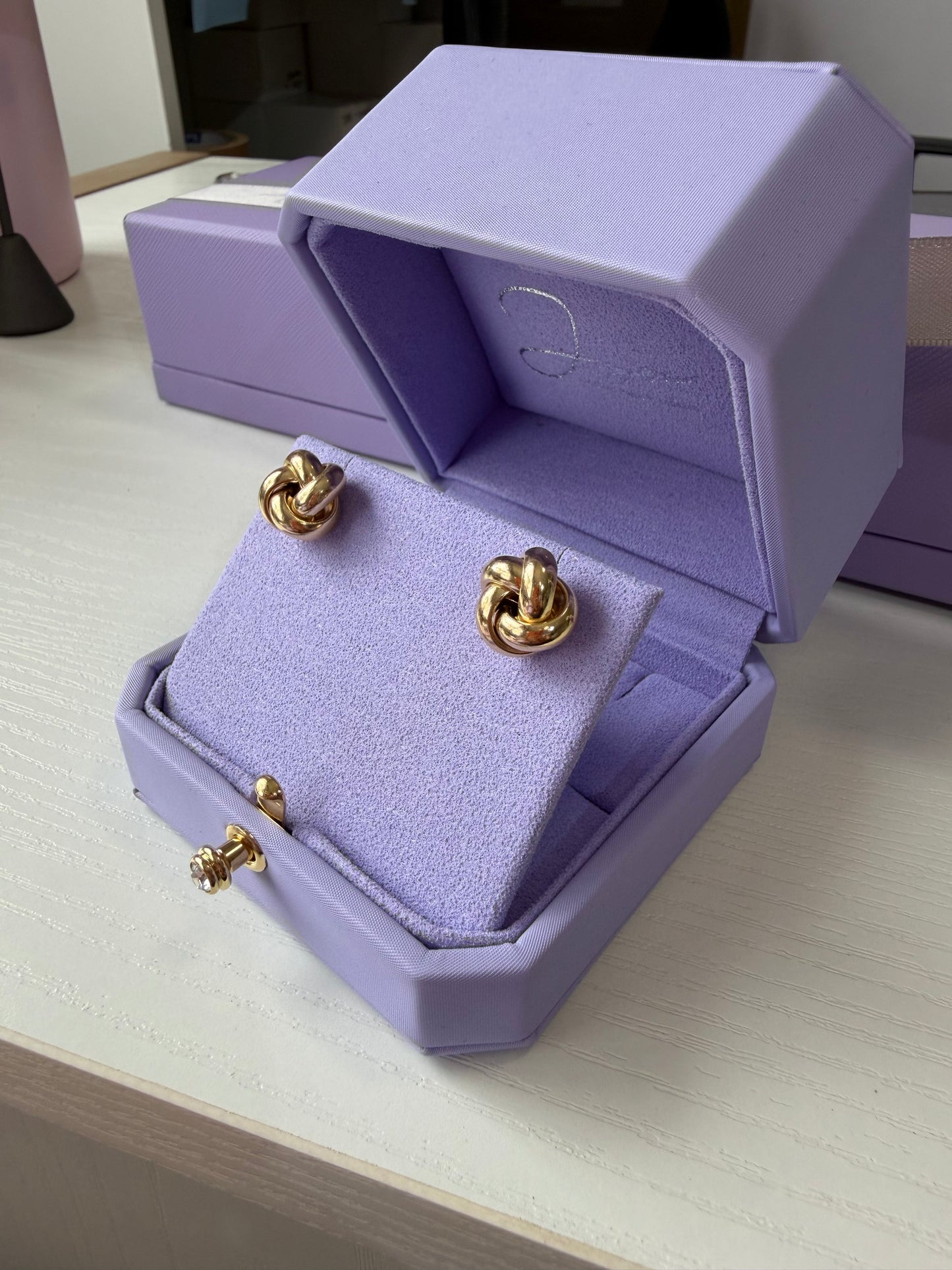 Aretes nudo grandes oro amarillo
