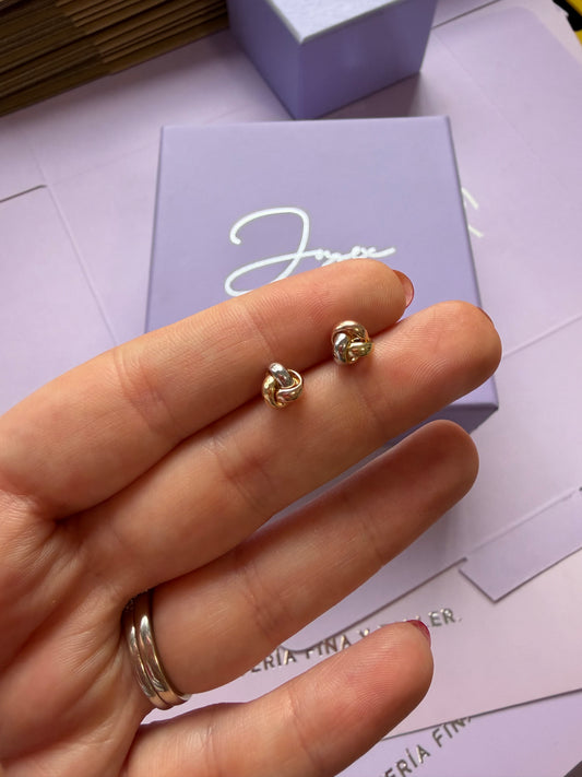 Aretes nudo chicos