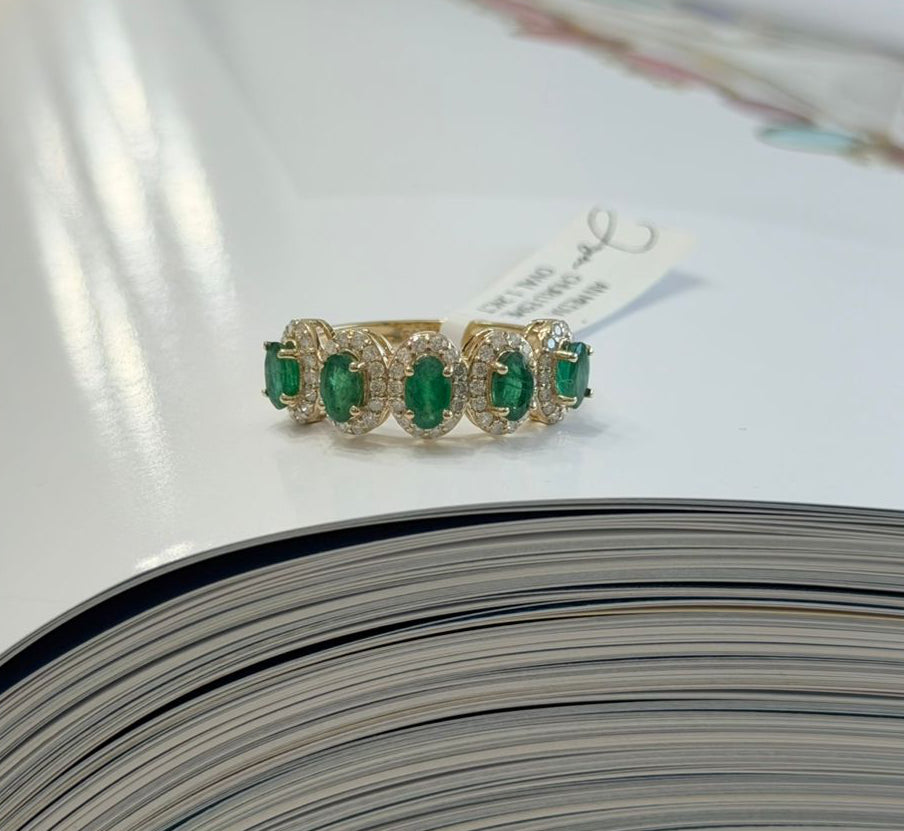 Media churumbela de Esmeraldas con diamantes naturales.
