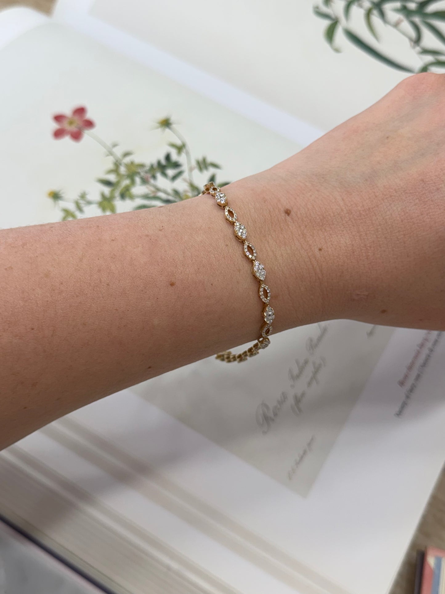Moonlight diamonds bracelet
