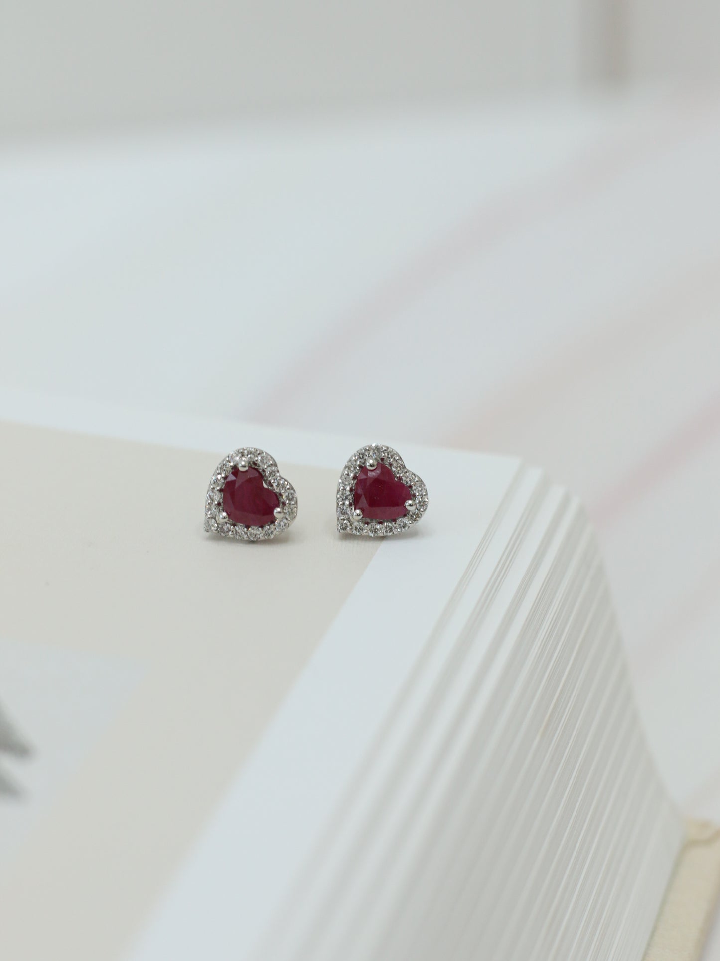 Aretes Corazón Rubí