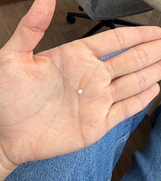 Floating Diamond .20ctw