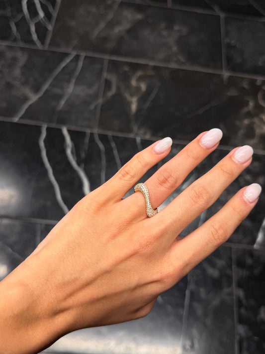 Pave wavy ring matching