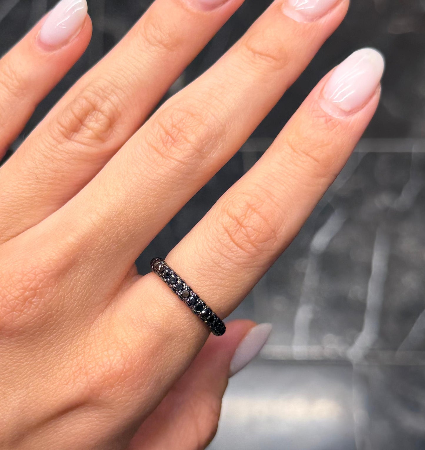 Anillo churumbela pave brillantes negros