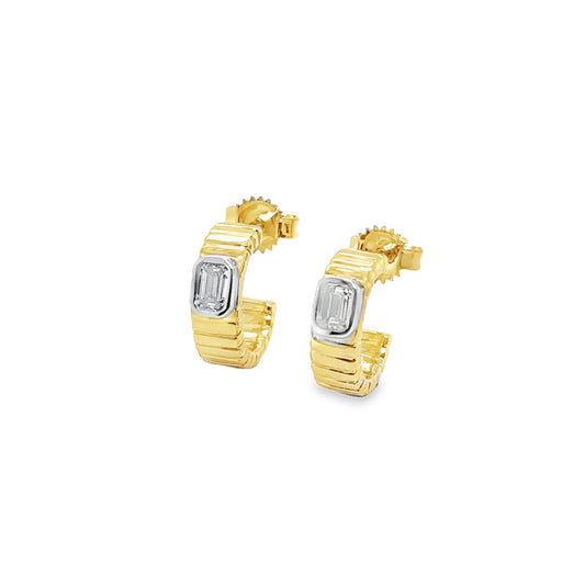 Mini arracadas diamante corte Esmeralda dos tonos