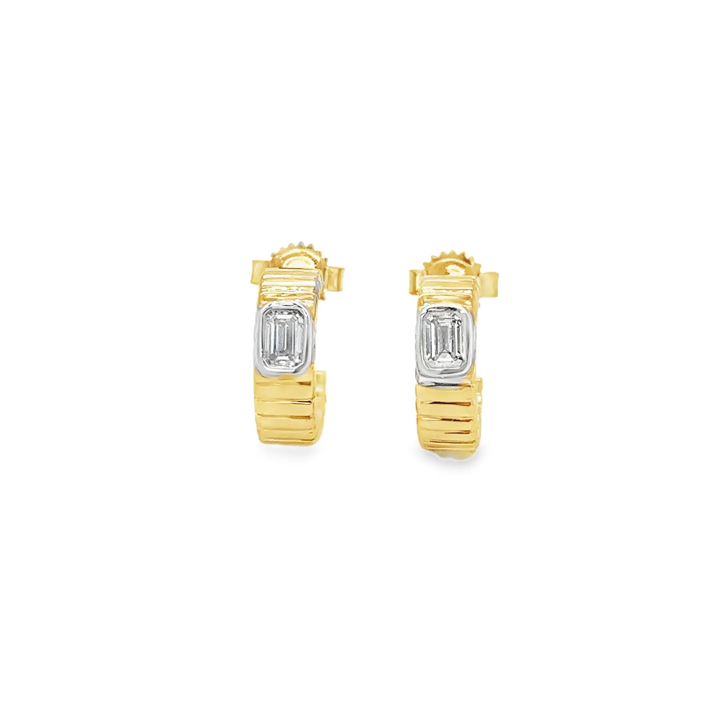Mini arracadas diamante corte Esmeralda dos tonos