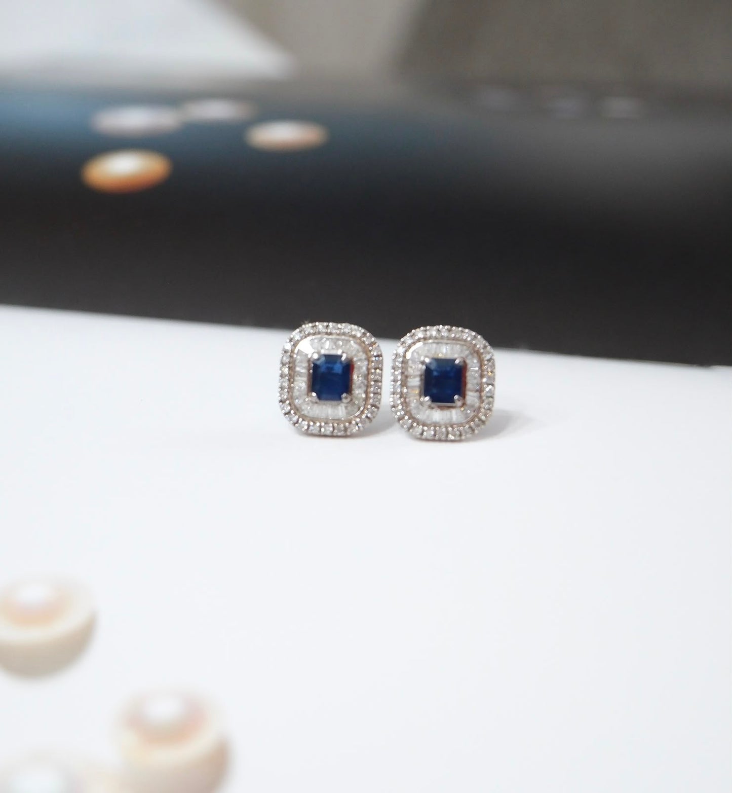 Aretes zafiro halo baguettes