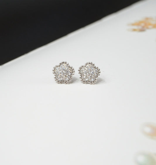 Aretes flor diamantes pavé bolitas