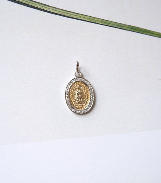 Medalla oval diamantes