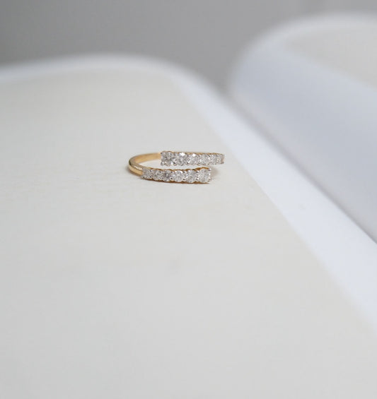 Anillo cruzado diamantes