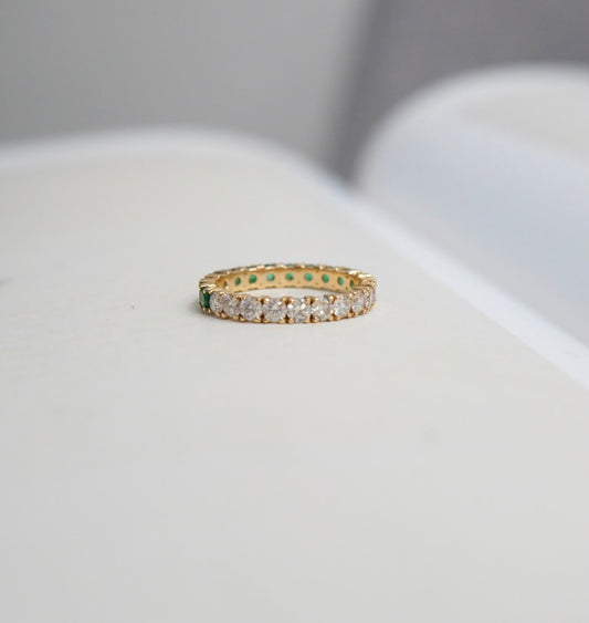 Anillo churumbela mitad diamantes y mitad esmeralda