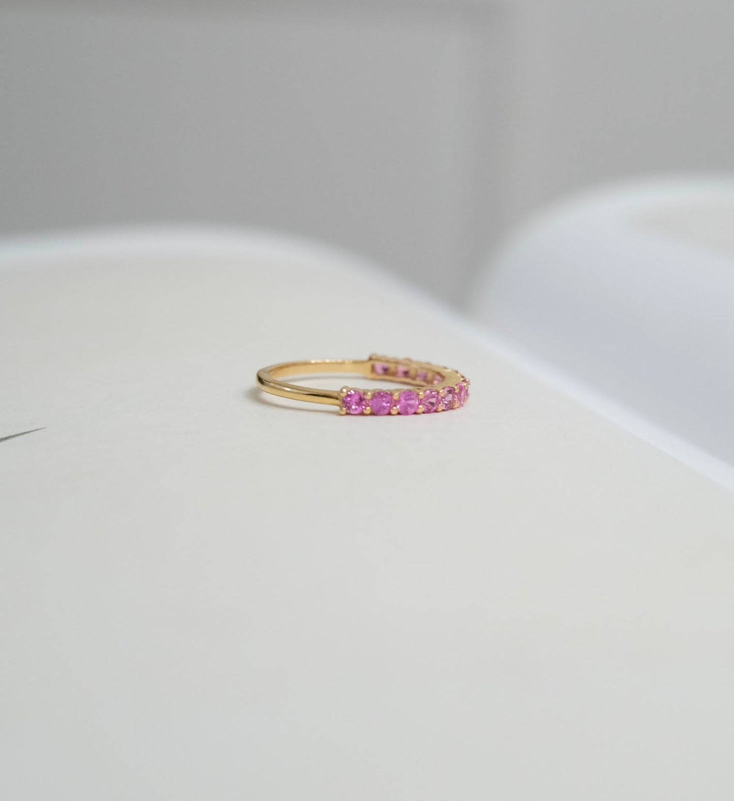 Anillo churumbela zafiros rosas