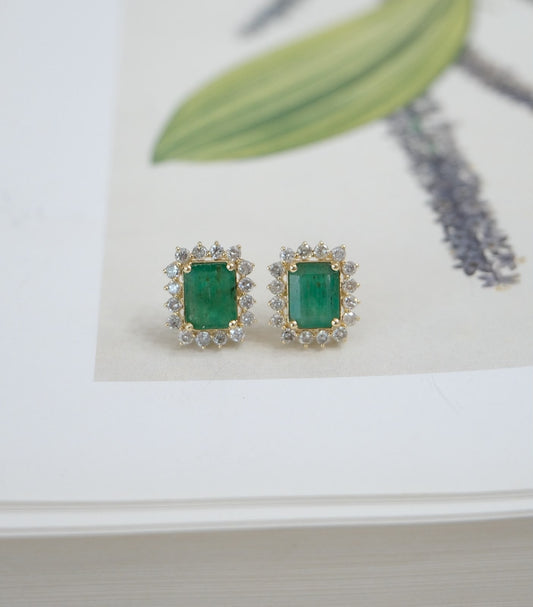 Aretes esmeralda halo de diamantes