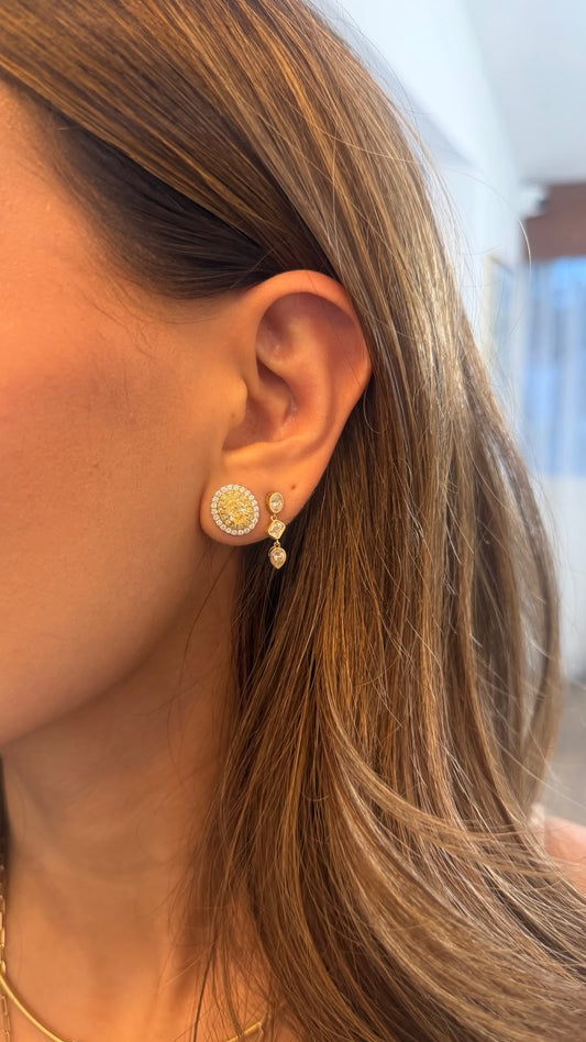 Arete oval doble halo lab y diamante amarillo