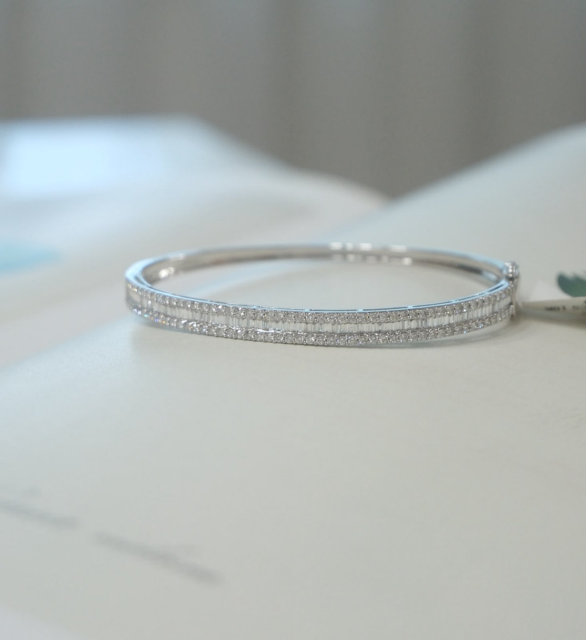 Pulsera bangle baguettes
