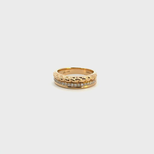 Anillo media cuerda y diamantes